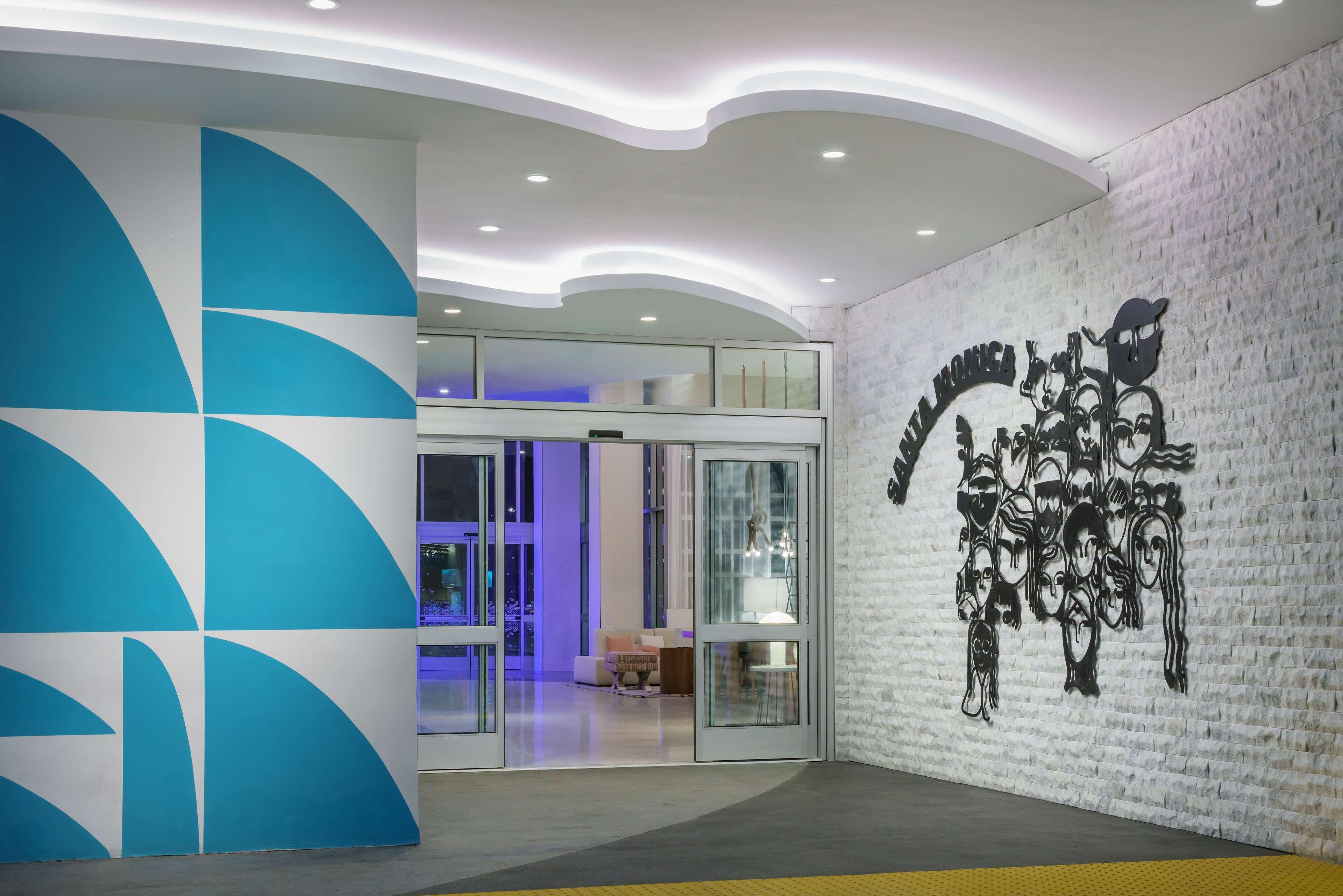 Hampton Inn&suites 3* Santa Monica