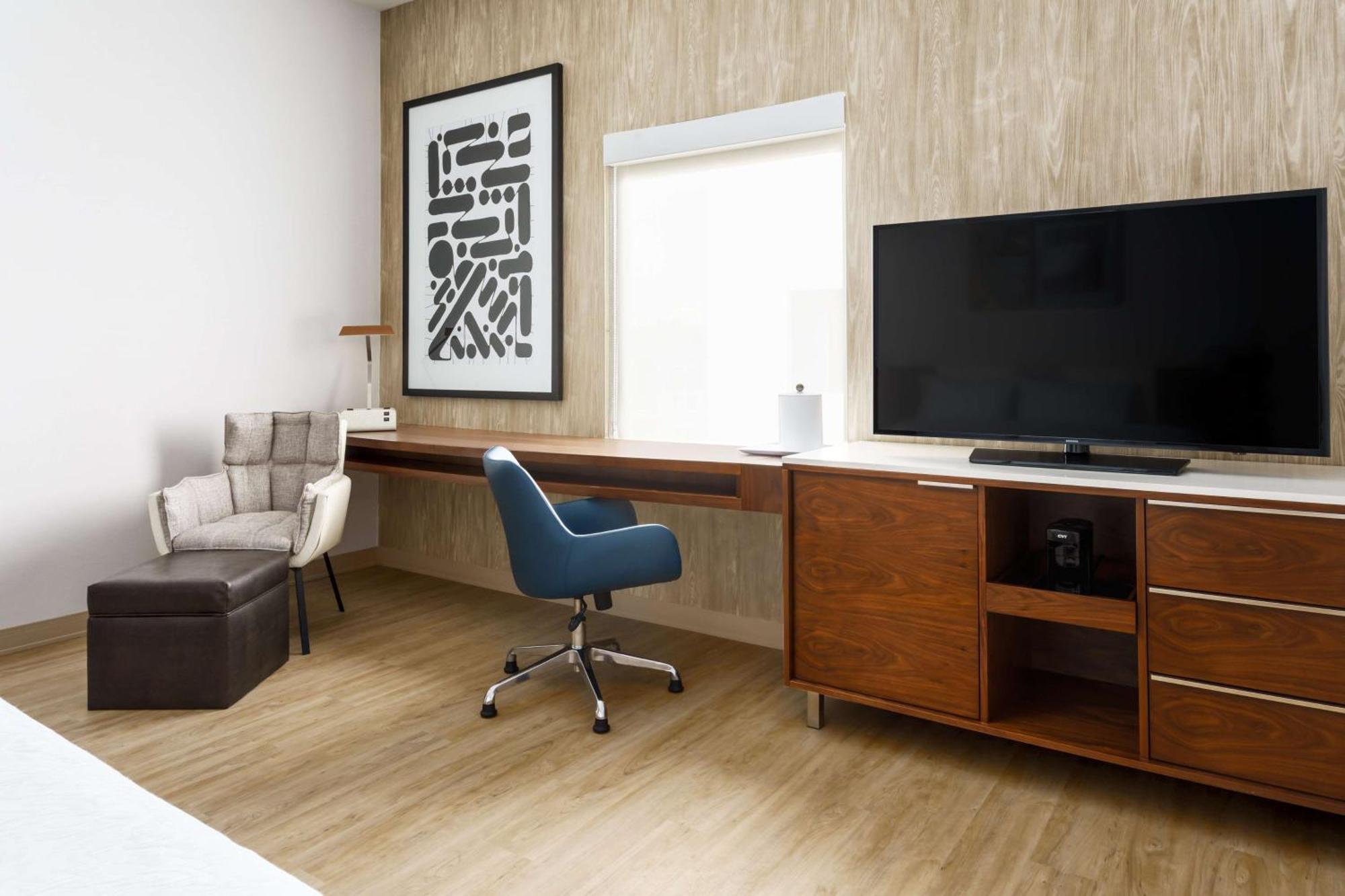 Hampton Inn&suites Hotel 3*